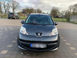 Grau Gebraucht 2008 Peugeot 107 Urban Move Kleinwagen | 2.250 € (Fairer Preis)