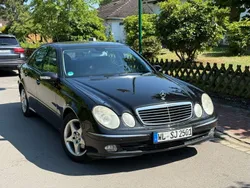 Schwarz Gebraucht 2002 Mercedes E240 Avantgarde Limousine | 2.800 € (Superpreis)