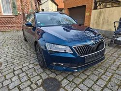 Blau Gebraucht 2016 Skoda Superb Style Kombi | 17.288 € (Fairer Preis)