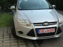 Silber Gebraucht 2011 Ford Focus Trend Kombi | 3.950 € (Guter Preis)