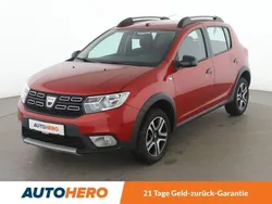 Rot Gebraucht 2018 Dacia Sandero Celebration Kleinwagen | 13.290 € (Teuer)
