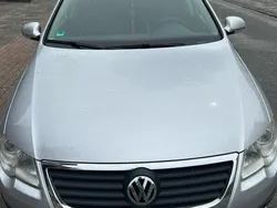 Silber Gebraucht 2010 VW Passat Limousine | 1.800 € (Superpreis)