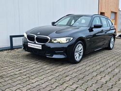 Schwarz Gebraucht 2022 BMW 330e Sport Line Limousine | 26.998 € (Superpreis)