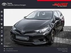 Mysticschwarz Gebraucht 2018 Toyota Auris Hybrid Team Limousine | 16.690 €