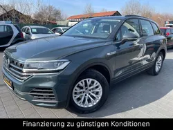 Grün Gebraucht 2019 VW Touareg SUV | 33.950 € (Fairer Preis)