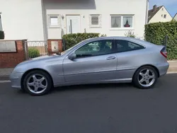 Silber Gebraucht 2004 Mercedes C200 Coupé | 3.100 € (Fairer Preis)