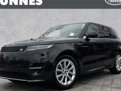 Santoriniblack metallic Gebraucht 2024 Land Rover Range Rover Sport SE Dynamic SUV | 113.550 € (Etwas zu teuer)
