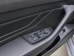 Silber Gebraucht 2024 VW Arteon R-line Kombi | 34.777 € (Guter Preis)