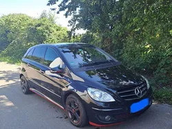 Schwarz Gebraucht 2006 Mercedes B200 Van / Kleinbus | 2.222 € (Fairer Preis)