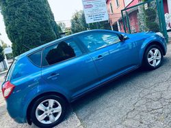 Blau Gebraucht 2012 Kia Ceed Limousine | 3.999 € (Fairer Preis)