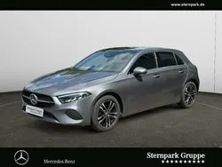 Grau Gebraucht 2023 Mercedes A200 Progressive Limousine | 27.990 € (Fairer Preis)
