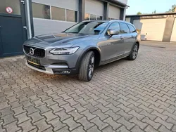 Grau Gebraucht 2019 Volvo V90 CC Pro Kombi | 32.900 € (Guter Preis)