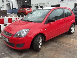 Rot Gebraucht 2008 Ford Fiesta Style Kleinwagen | 1.699 € (Fairer Preis)