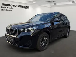 Black sapphire metallic (schwarz) Gebraucht 2023 BMW X1 M Sport SUV | 44.900 € (Fairer Preis)