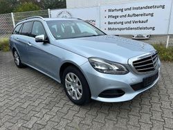 Silber Gebraucht 2015 Mercedes E200 Kombi | 13.690 € (Fairer Preis)