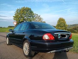 Schwarz Gebraucht 2007 Jaguar X-type Limousine | 2.350 € (Teuer)