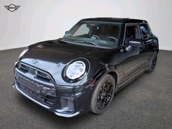 Schwarz Gebraucht 2024 Mini John Cooper Works Kleinwagen | 36.727 € (Etwas zu teuer)