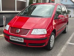 Rot Gebraucht 2009 VW Sharan Trendline Van / Kleinbus | 7.800 €