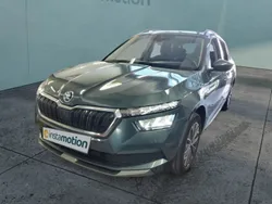 Grau Gebraucht 2021 Skoda Kamiq Clever SUV | 17.301 € (Guter Preis)