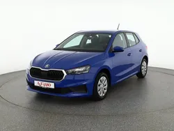 Blau Gebraucht 2023 Skoda Fabia Kleinwagen | 15.490 € (Fairer Preis)