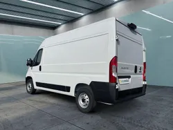 Weiß Gebraucht 2023 Fiat Ducato Van | 31.749 € (Fairer Preis)