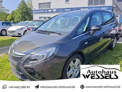 Silber Gebraucht 2016 Opel Zafira Business Innovation Van / Kleinbus | 14.950 € (Etwas zu teuer)