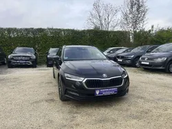 Schwarzmagic perleffekt Gebraucht 2021 Skoda Octavia Active Kombi | 17.599 € (Guter Preis)