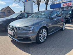 Grau Gebraucht 2016 Audi A3 Sportback Ambition Limousine | 14.960 € (Guter Preis)