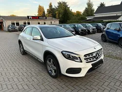 Polarweiss Gebraucht 2019 Mercedes GLA200 AMG line SUV | 25.999 € (Fairer Preis)