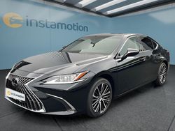 Schwarz Neu 2025 Lexus ES300H Limousine | 49.299 € (Teuer)
