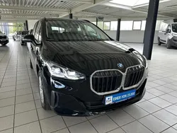 Schwarz Gebraucht 2024 BMW 218 Active Tourer Comfort Edition Van / Kleinbus | 31.401 € (Guter Preis)