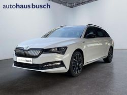 Weiß Gebraucht 2023 Skoda Superb SportLine Kombi | 29.380 € (Superpreis)