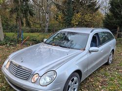 Silber Gebraucht 2003 Mercedes E220 Elegance Kombi | 999 € (Superpreis)