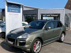 Grünolivmetallic (metallic) Gebraucht 2008 Porsche Cayenne SUV | 13.470 € (Etwas zu teuer)