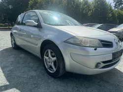 Grau Gebraucht 2008 Renault Mégane II Kleinwagen | 1.099 € (Superpreis)