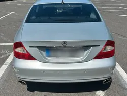 Silber Gebraucht 2004 Mercedes CLS500 Limousine | 11.000 €