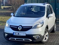 Weiß Gebraucht 2013 Renault Scénic III Authentique Kombi | 5.800 € (Fairer Preis)