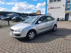 Silber Gebraucht 2006 Ford Focus Limousine | 2.600 € (Fairer Preis)
