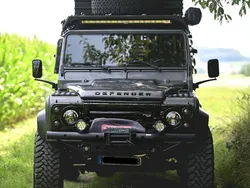 Grau Gebraucht 2015 Land Rover Defender SUV | 69.900 €