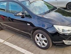 Schwarz Gebraucht 2010 Opel Astra Sport Kombi | 3.000 € (Guter Preis)
