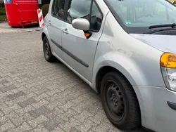 Grau Gebraucht 2005 Renault Modus Van / Kleinbus | 950 € (Guter Preis)