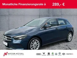 Blau Gebraucht 2019 Mercedes B200 Progressive Van / Kleinbus | 21.960 € (Guter Preis)