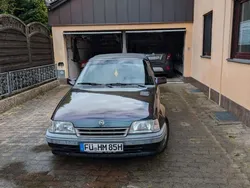 Grün Gebraucht 1990 Opel Kadett Cabrio | 3.780 €