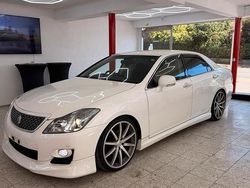 Weiß Gebraucht 2009 Toyota Crown Limousine | 13.990 €