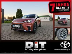 Kupferrot / dach schwarz Gebraucht 2025 Lexus LBX SUV | 33.990 € (Fairer Preis)