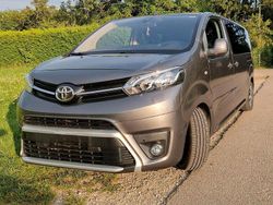 Grau Gebraucht 2018 Toyota Proace Verso Comfort Kombi | 29.970 €