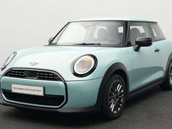 Grün Gebraucht 2024 Mini Cooper Classic Kleinwagen | 23.161 € (Guter Preis)