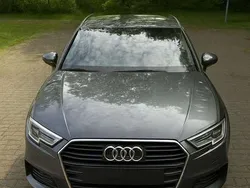 Grau Gebraucht 2019 Audi A3 Sport Kleinwagen | 19.990 € (Fairer Preis)