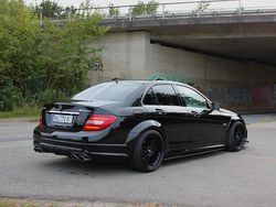 Schwarz Gebraucht 2010 Mercedes C63 AMG AMG Limousine | 27.000 €