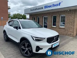 Weiß Gebraucht 2024 Volvo XC40 Ultra SUV | 38.980 € (Fairer Preis)
